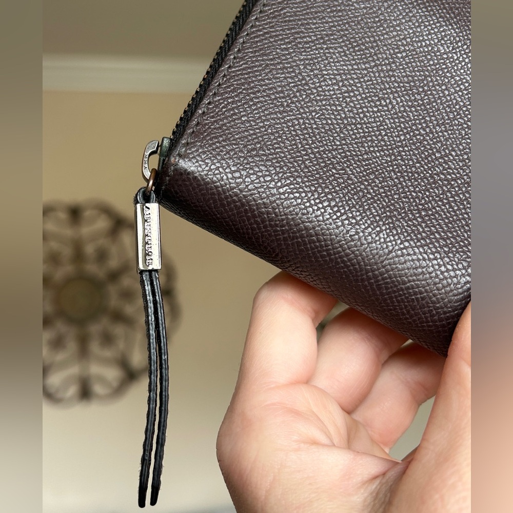 Burberry Authentic Eggplant Leather Zip Around Wallet! - Picture 6 of 9